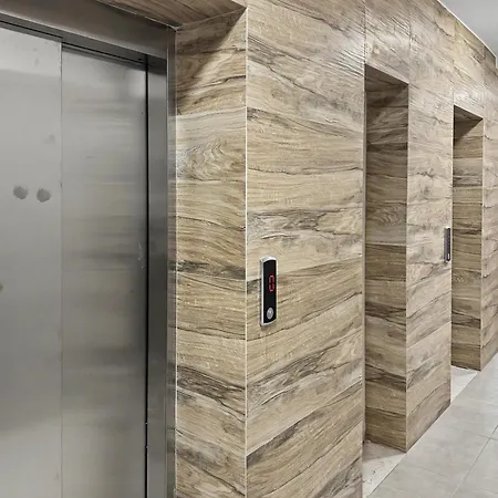 Tuuo Adriatic Apartamento Golem (Tirana)