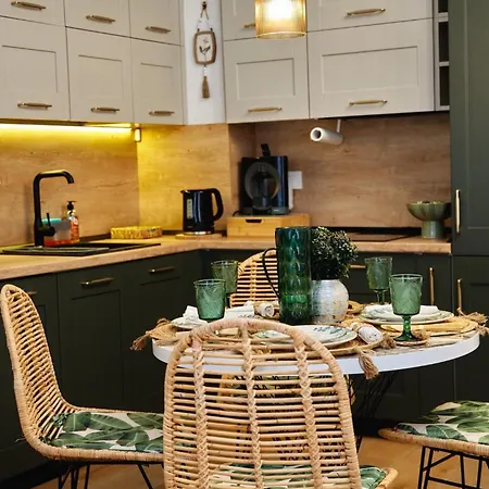 Tuuo Adriatic Apartamento Golem (Tirana)